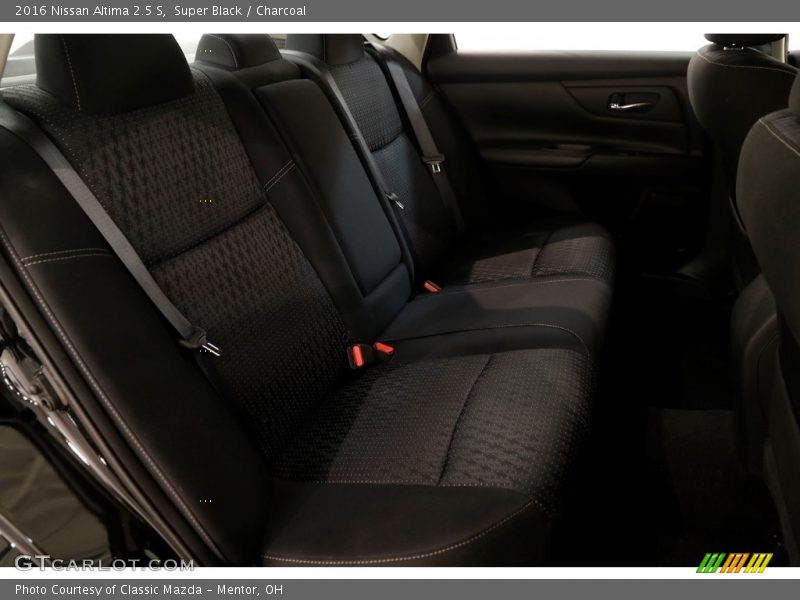 Super Black / Charcoal 2016 Nissan Altima 2.5 S