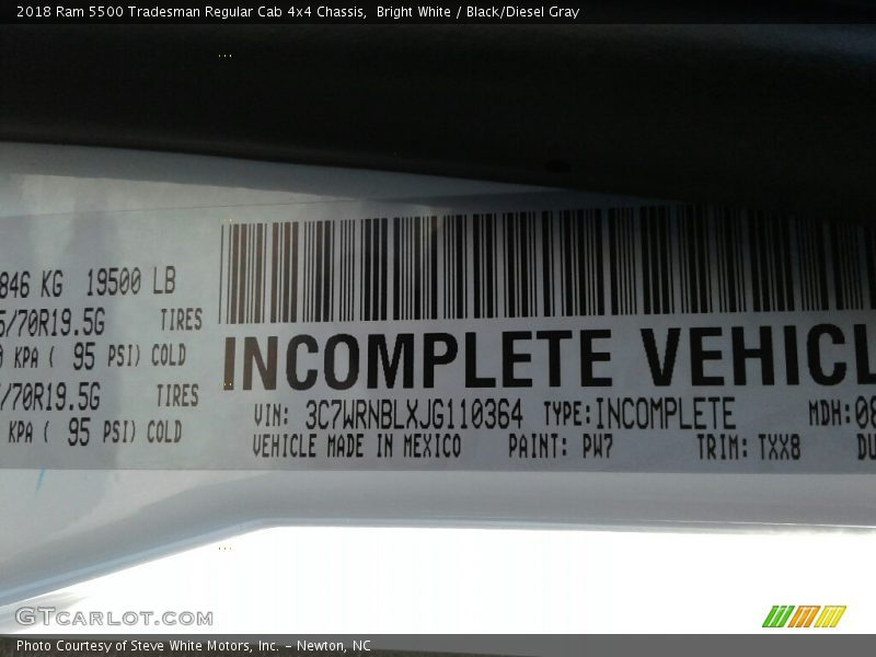 Bright White / Black/Diesel Gray 2018 Ram 5500 Tradesman Regular Cab 4x4 Chassis