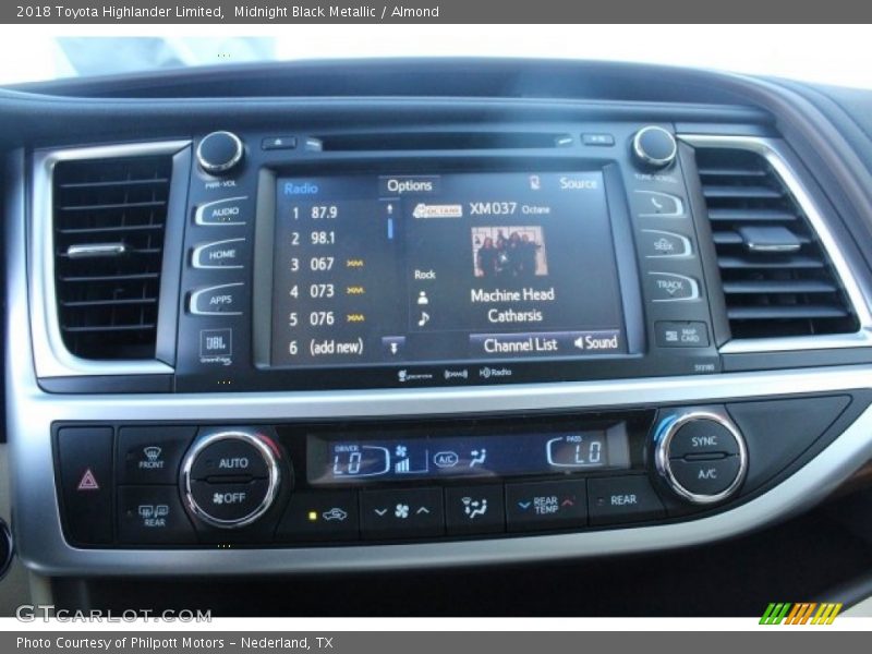 Midnight Black Metallic / Almond 2018 Toyota Highlander Limited