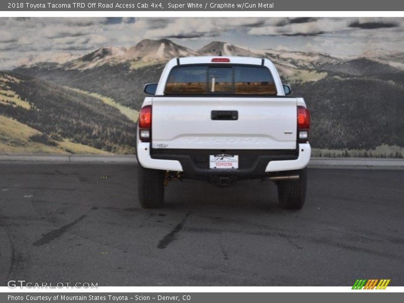 Super White / Graphite w/Gun Metal 2018 Toyota Tacoma TRD Off Road Access Cab 4x4