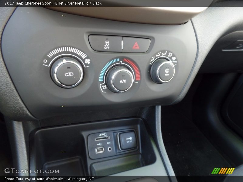 Billet Silver Metallic / Black 2017 Jeep Cherokee Sport