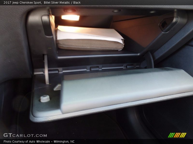 Billet Silver Metallic / Black 2017 Jeep Cherokee Sport