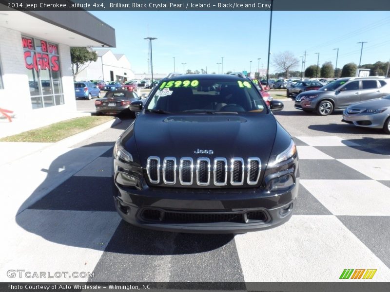 Brilliant Black Crystal Pearl / Iceland - Black/Iceland Gray 2014 Jeep Cherokee Latitude 4x4