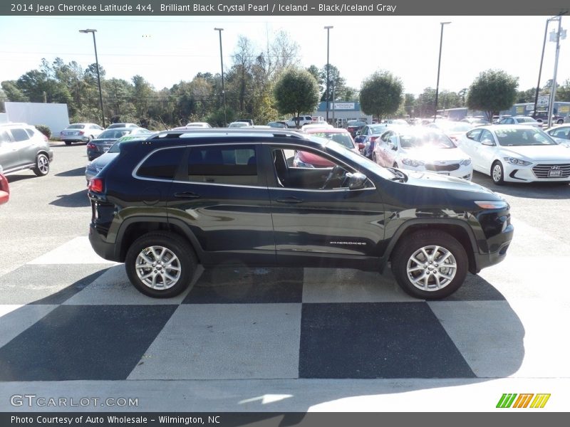 Brilliant Black Crystal Pearl / Iceland - Black/Iceland Gray 2014 Jeep Cherokee Latitude 4x4