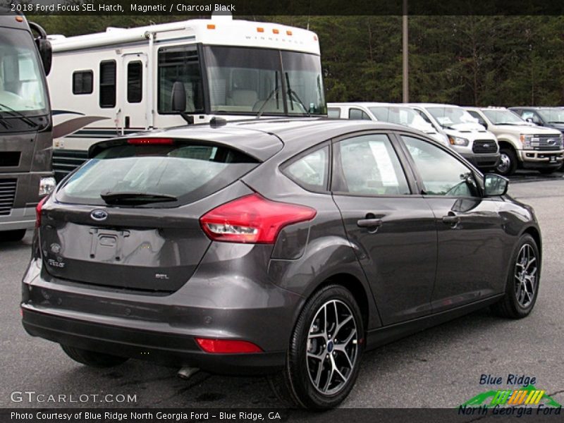 Magnetic / Charcoal Black 2018 Ford Focus SEL Hatch