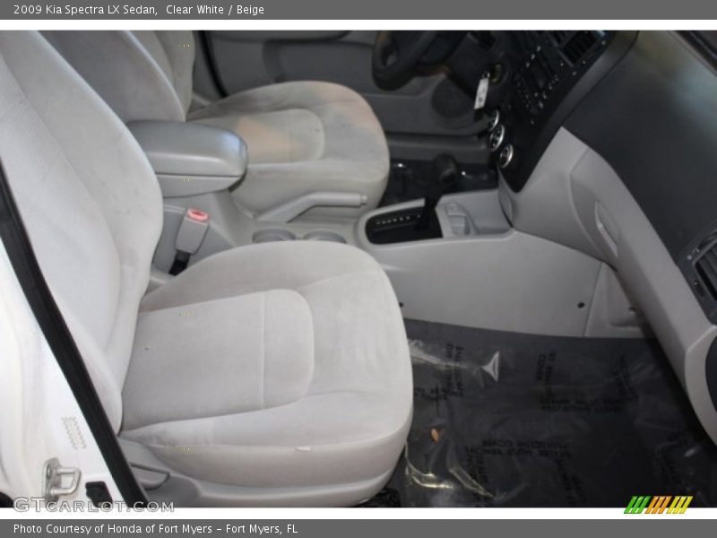 Clear White / Beige 2009 Kia Spectra LX Sedan