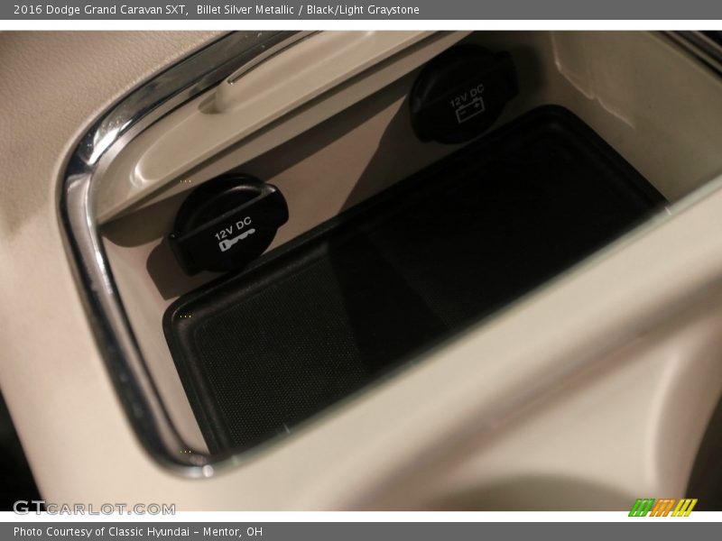 Billet Silver Metallic / Black/Light Graystone 2016 Dodge Grand Caravan SXT