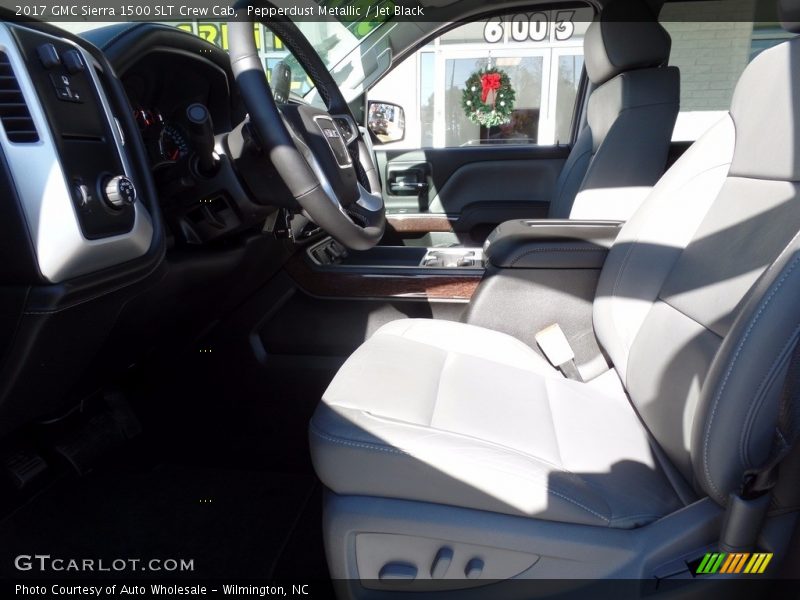 Pepperdust Metallic / Jet Black 2017 GMC Sierra 1500 SLT Crew Cab