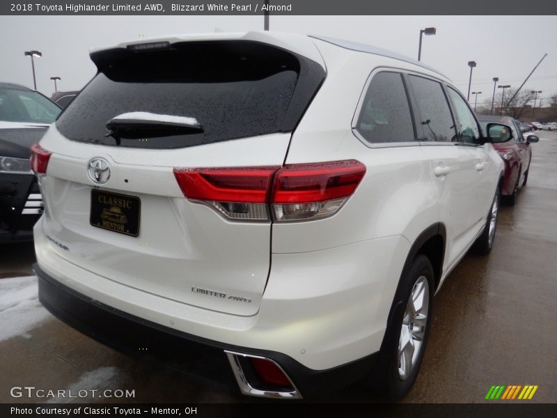 Blizzard White Pearl / Almond 2018 Toyota Highlander Limited AWD