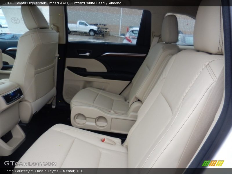 Blizzard White Pearl / Almond 2018 Toyota Highlander Limited AWD