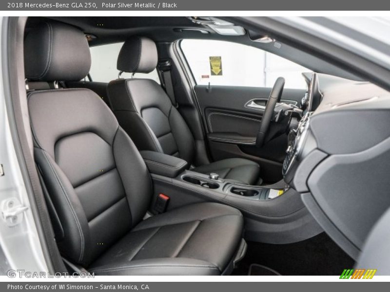 Polar Silver Metallic / Black 2018 Mercedes-Benz GLA 250