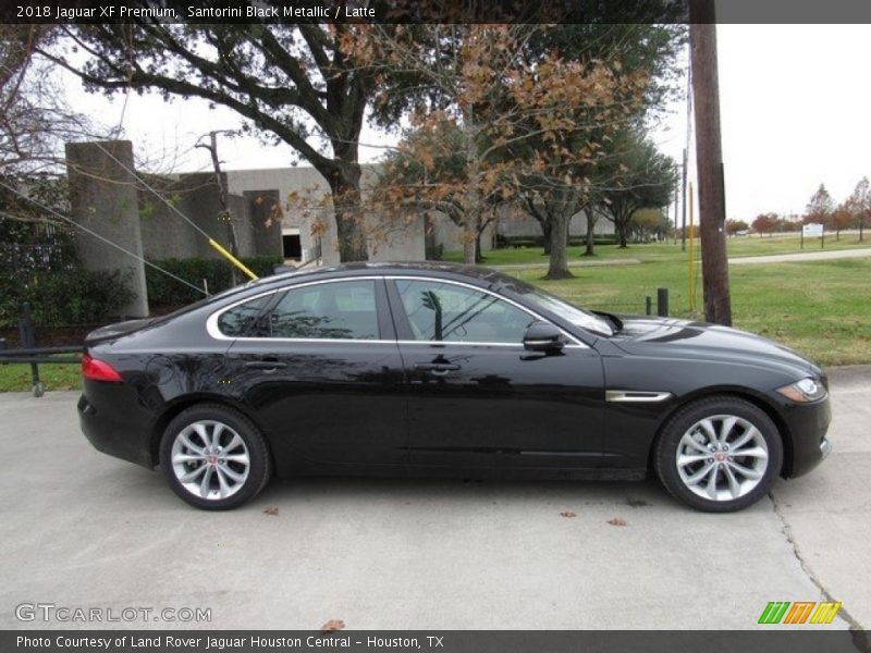 Santorini Black Metallic / Latte 2018 Jaguar XF Premium