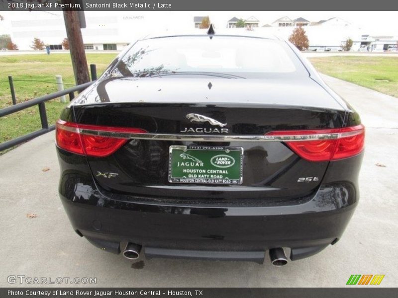 Santorini Black Metallic / Latte 2018 Jaguar XF Premium