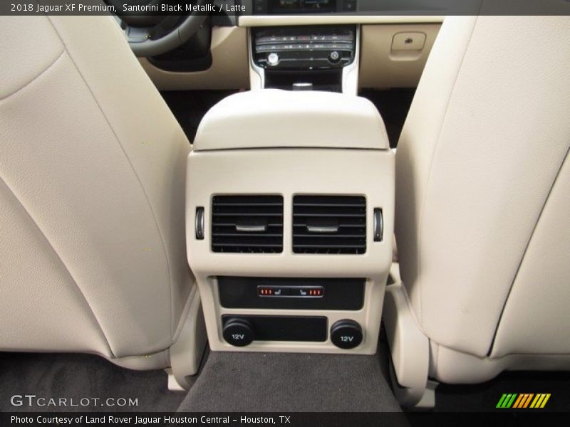 Santorini Black Metallic / Latte 2018 Jaguar XF Premium