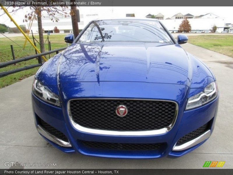 Caesium Blue Metallic / Ebony 2018 Jaguar XF Premium