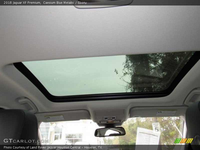 Caesium Blue Metallic / Ebony 2018 Jaguar XF Premium