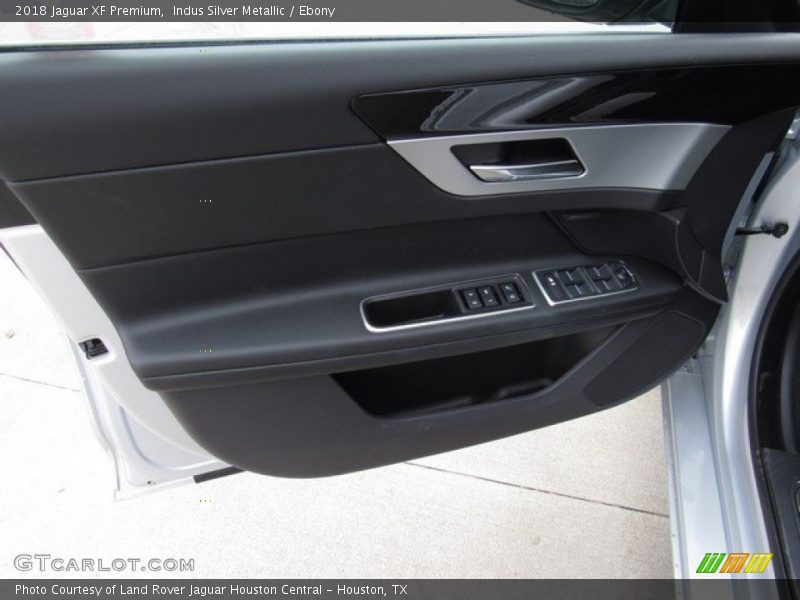 Indus Silver Metallic / Ebony 2018 Jaguar XF Premium