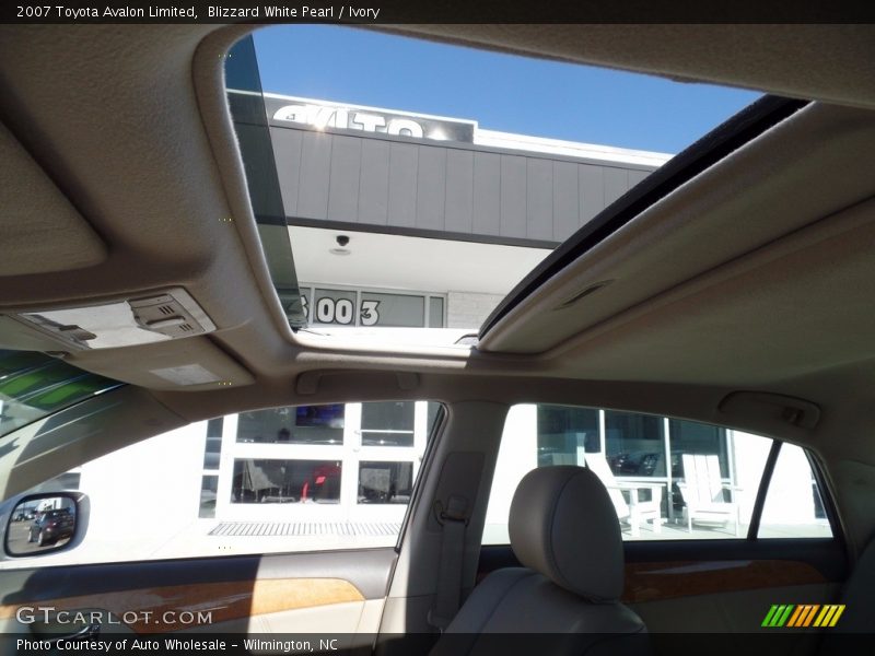 Blizzard White Pearl / Ivory 2007 Toyota Avalon Limited