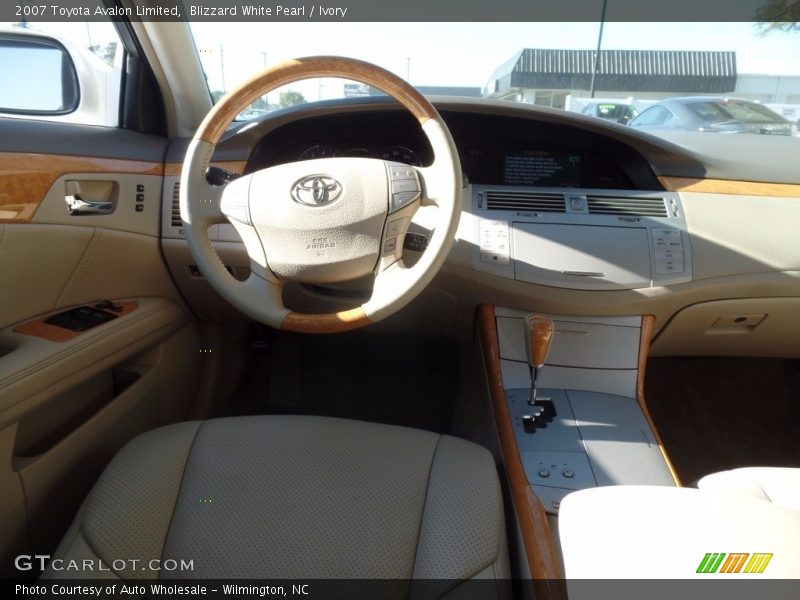 Blizzard White Pearl / Ivory 2007 Toyota Avalon Limited