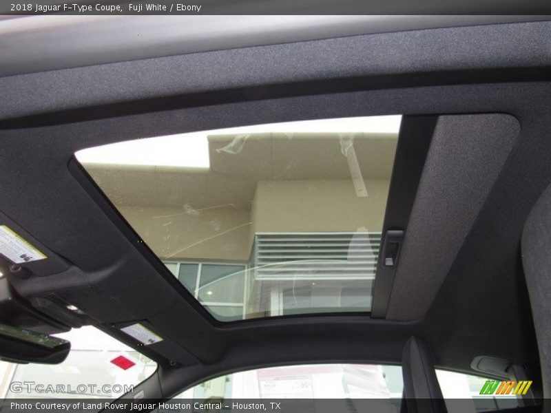 Sunroof of 2018 F-Type Coupe