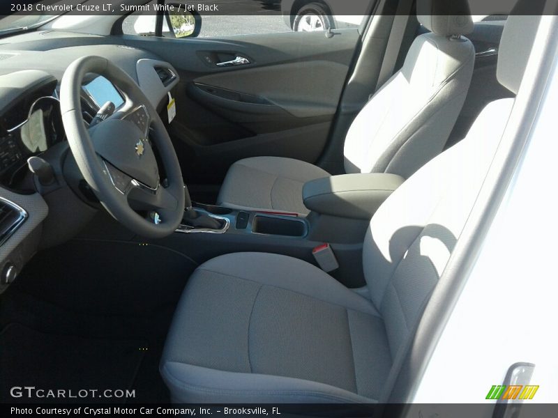 Summit White / Jet Black 2018 Chevrolet Cruze LT