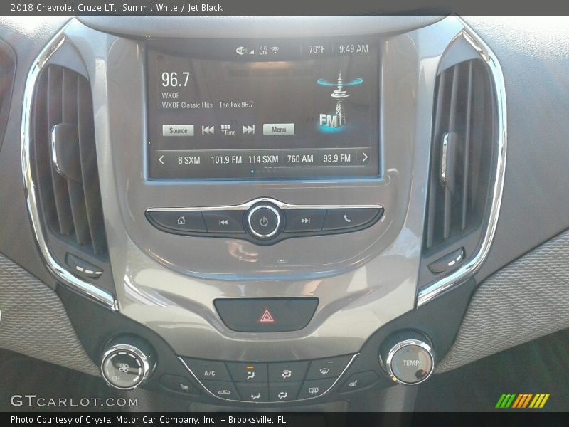 Summit White / Jet Black 2018 Chevrolet Cruze LT
