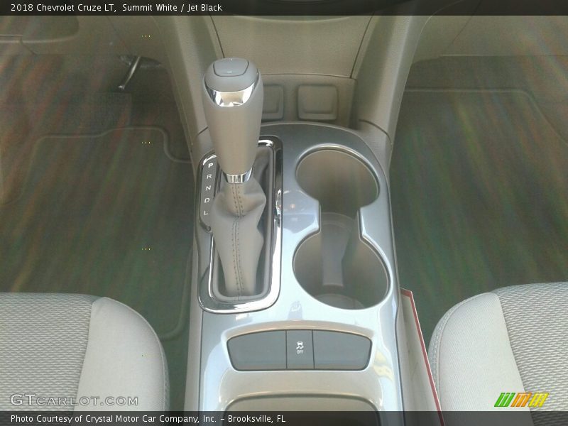 Summit White / Jet Black 2018 Chevrolet Cruze LT
