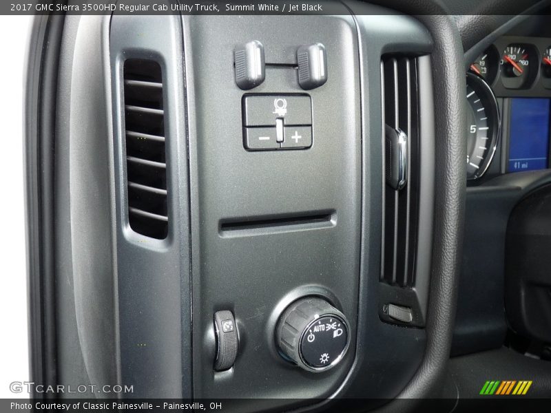 Summit White / Jet Black 2017 GMC Sierra 3500HD Regular Cab Utility Truck