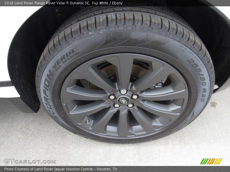 Fuji White / Ebony 2018 Land Rover Range Rover Velar R Dynamic SE