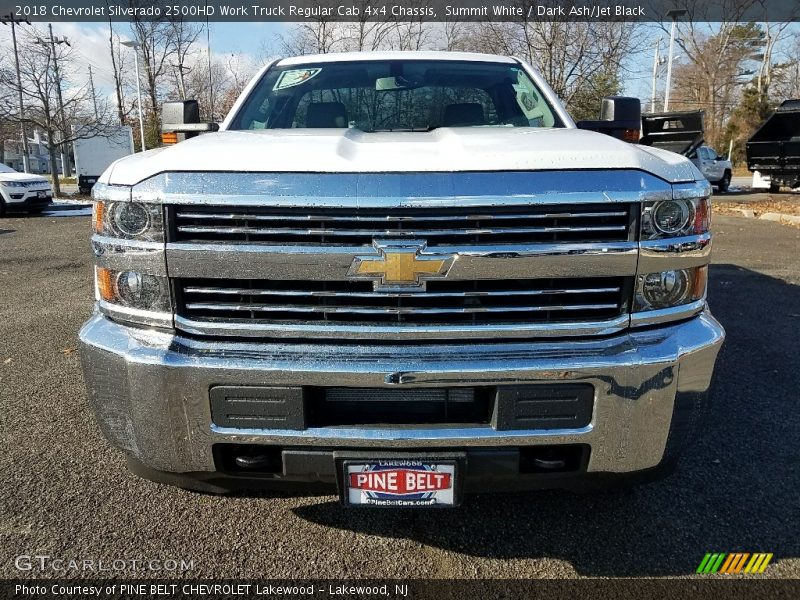 Summit White / Dark Ash/Jet Black 2018 Chevrolet Silverado 2500HD Work Truck Regular Cab 4x4 Chassis