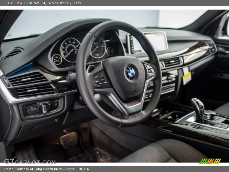 Alpine White / Black 2018 BMW X5 sDrive35i