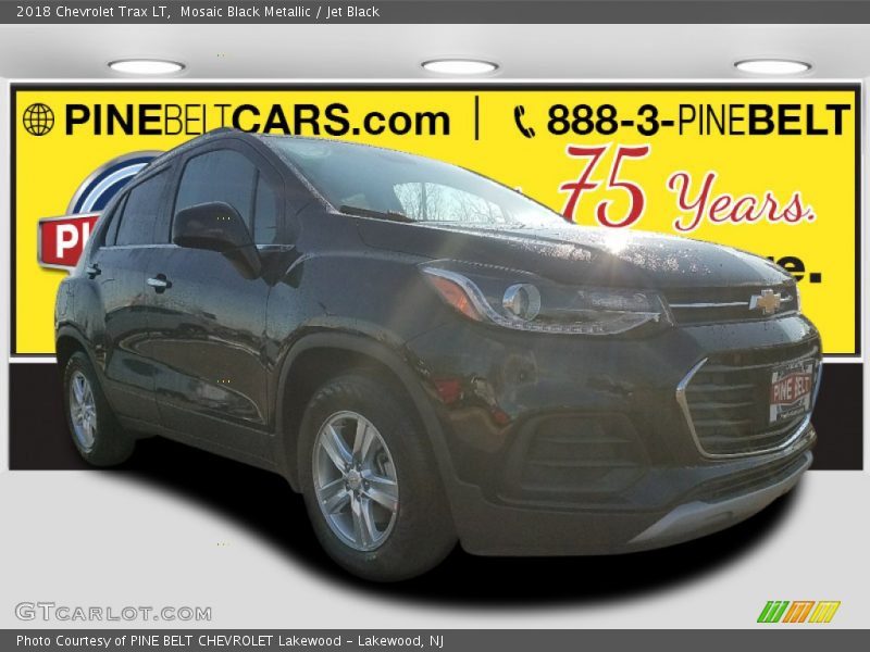 Mosaic Black Metallic / Jet Black 2018 Chevrolet Trax LT