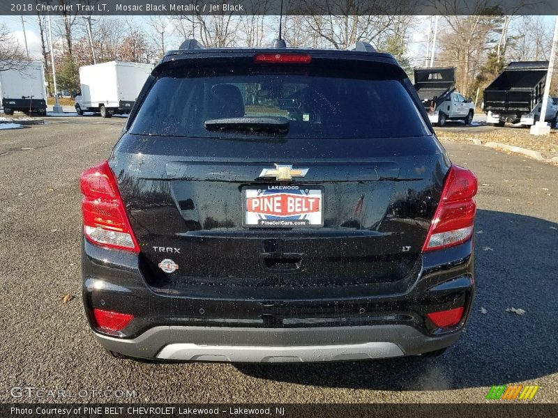 Mosaic Black Metallic / Jet Black 2018 Chevrolet Trax LT