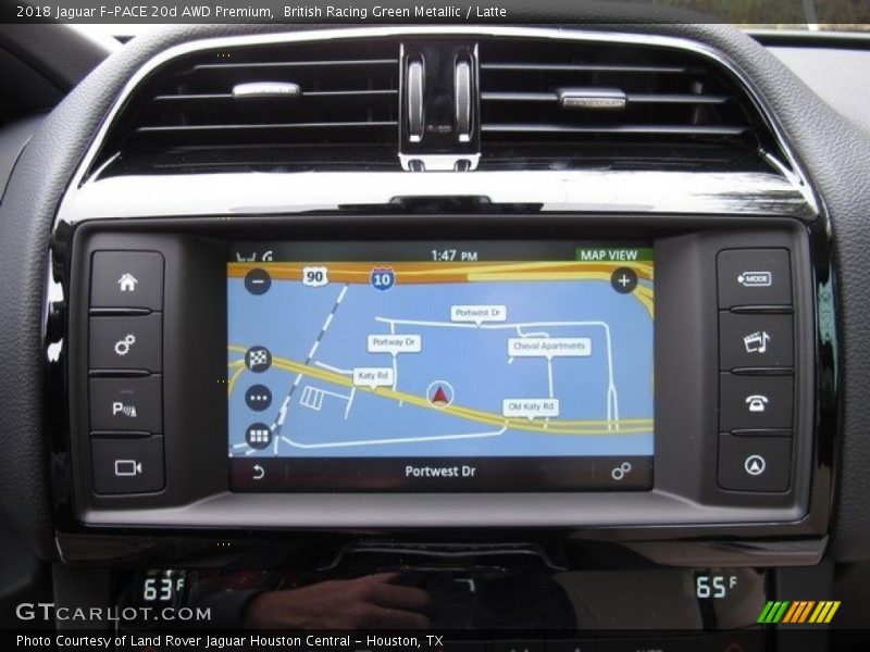 Navigation of 2018 F-PACE 20d AWD Premium