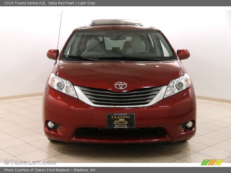 Salsa Red Pearl / Light Gray 2014 Toyota Sienna XLE