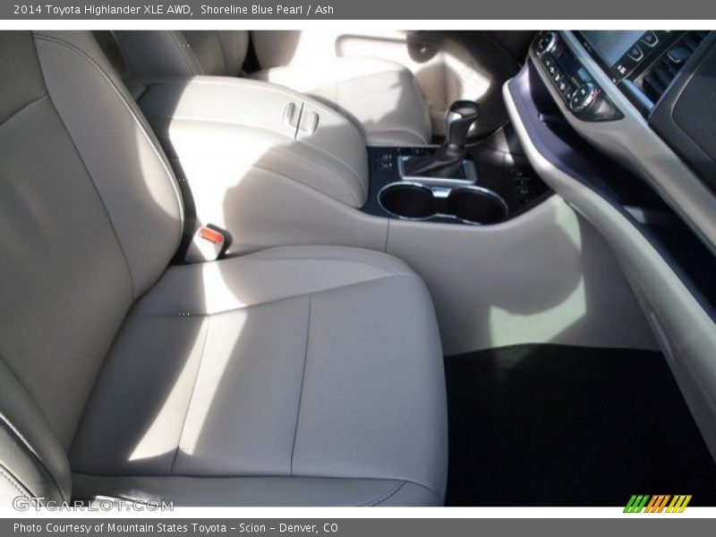 Shoreline Blue Pearl / Ash 2014 Toyota Highlander XLE AWD