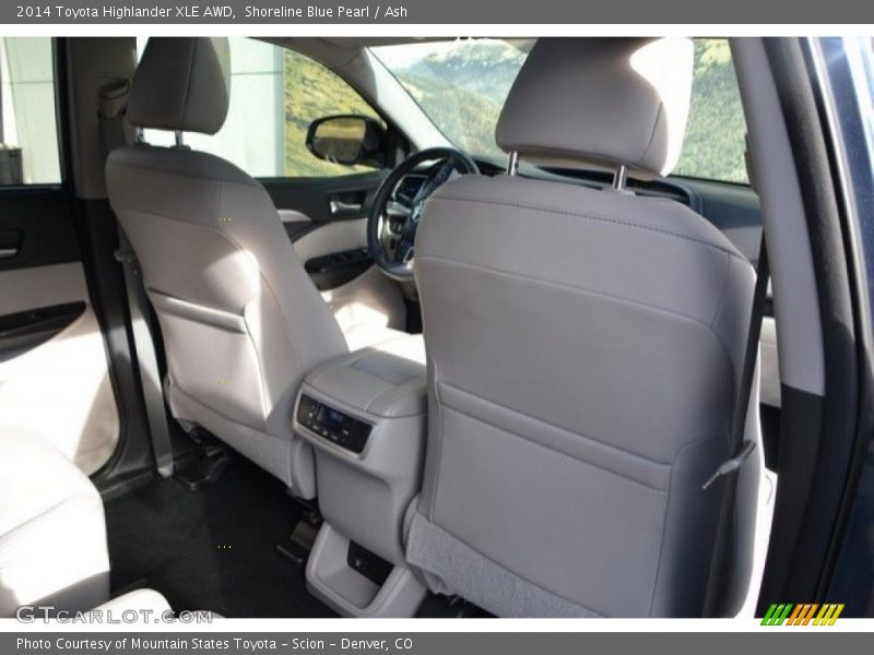 Shoreline Blue Pearl / Ash 2014 Toyota Highlander XLE AWD