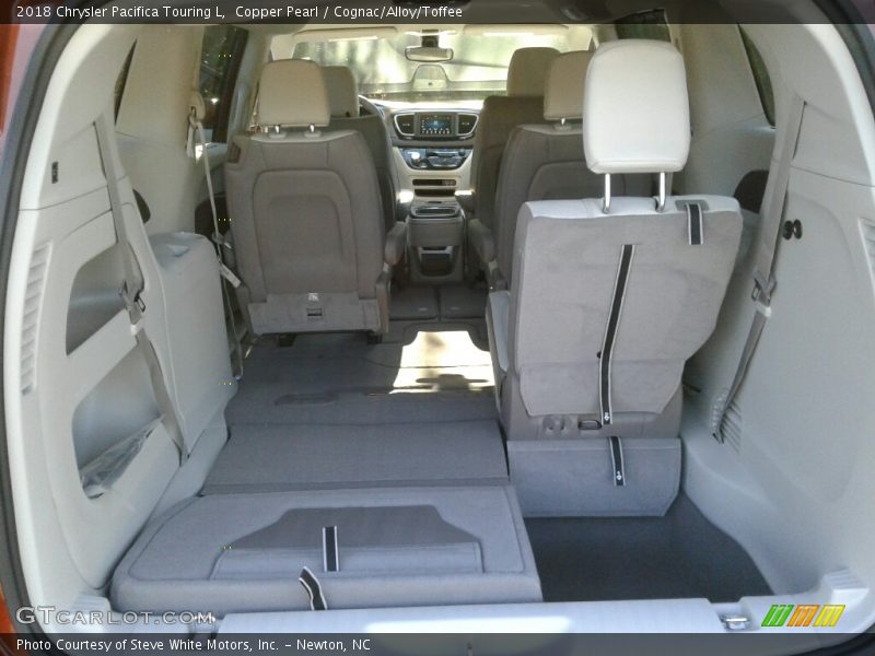  2018 Pacifica Touring L Trunk