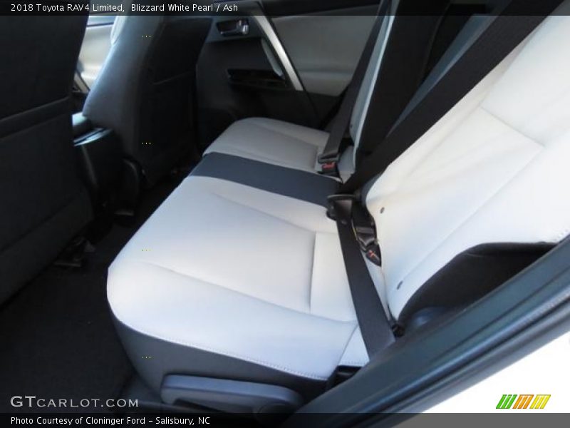 Blizzard White Pearl / Ash 2018 Toyota RAV4 Limited