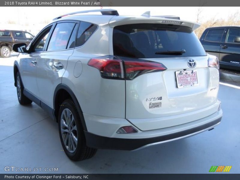 Blizzard White Pearl / Ash 2018 Toyota RAV4 Limited