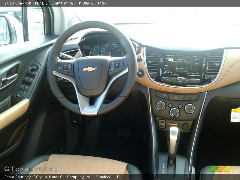 Summit White / Jet Black/Brandy 2018 Chevrolet Trax LT
