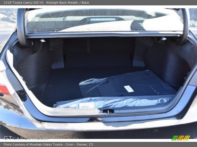 Midnight Black Metallic / Black 2018 Toyota Camry XSE V6