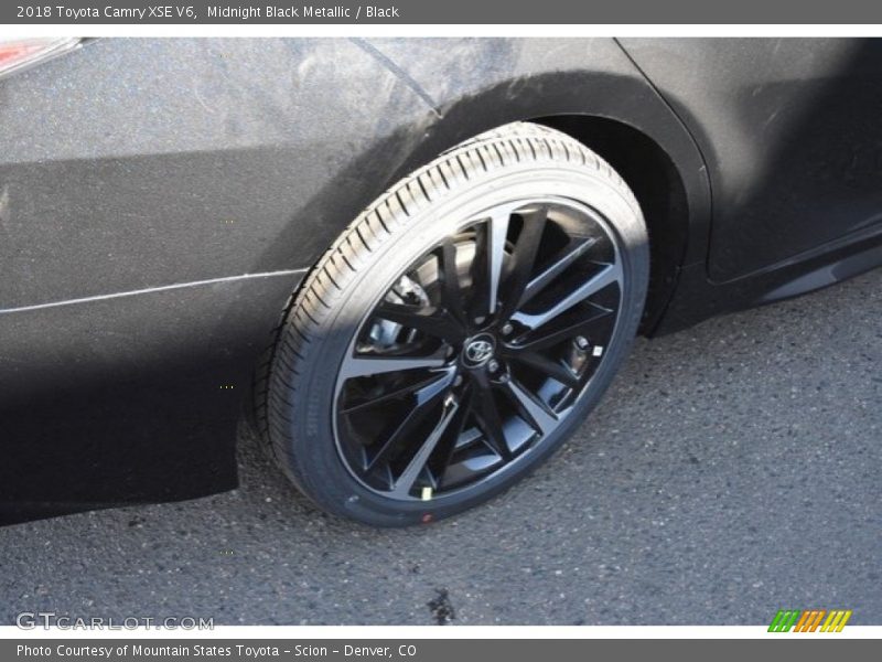 Midnight Black Metallic / Black 2018 Toyota Camry XSE V6