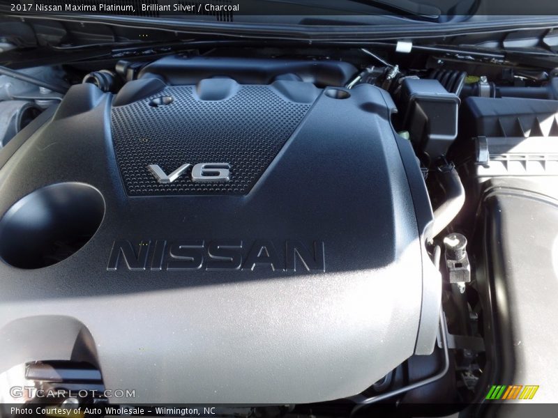 Brilliant Silver / Charcoal 2017 Nissan Maxima Platinum