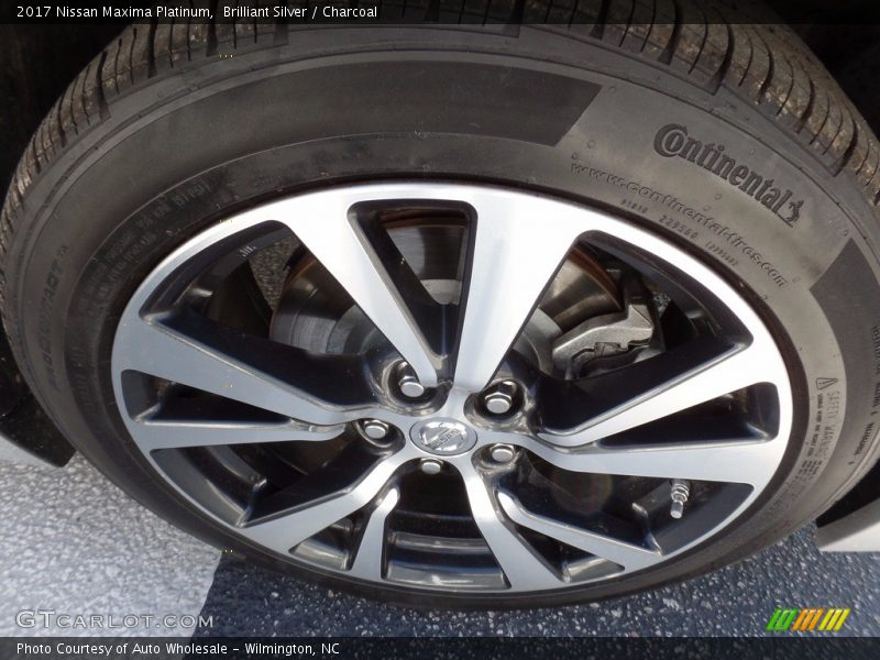 Brilliant Silver / Charcoal 2017 Nissan Maxima Platinum