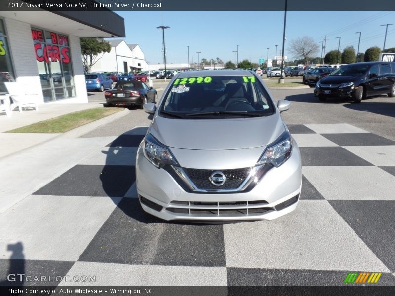Brilliant Silver / Charcoal 2017 Nissan Versa Note SV