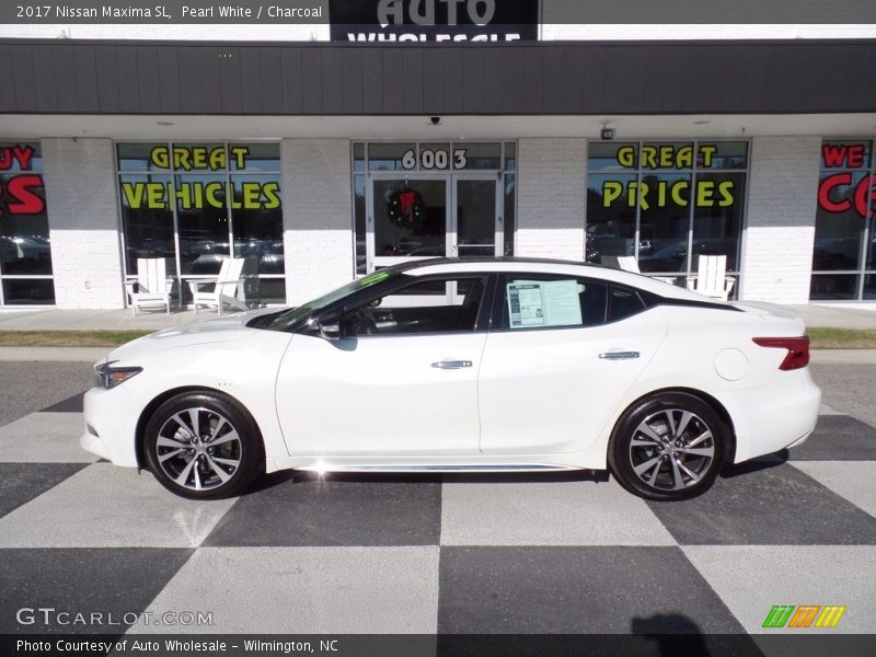 Pearl White / Charcoal 2017 Nissan Maxima SL