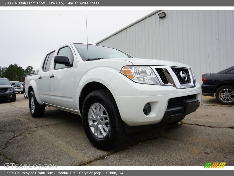 Glacier White / Steel 2017 Nissan Frontier SV Crew Cab