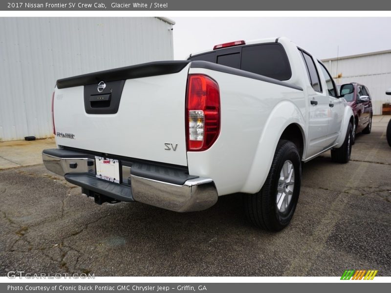 Glacier White / Steel 2017 Nissan Frontier SV Crew Cab