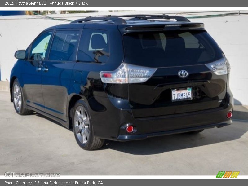 Attitude Black / Black 2015 Toyota Sienna SE